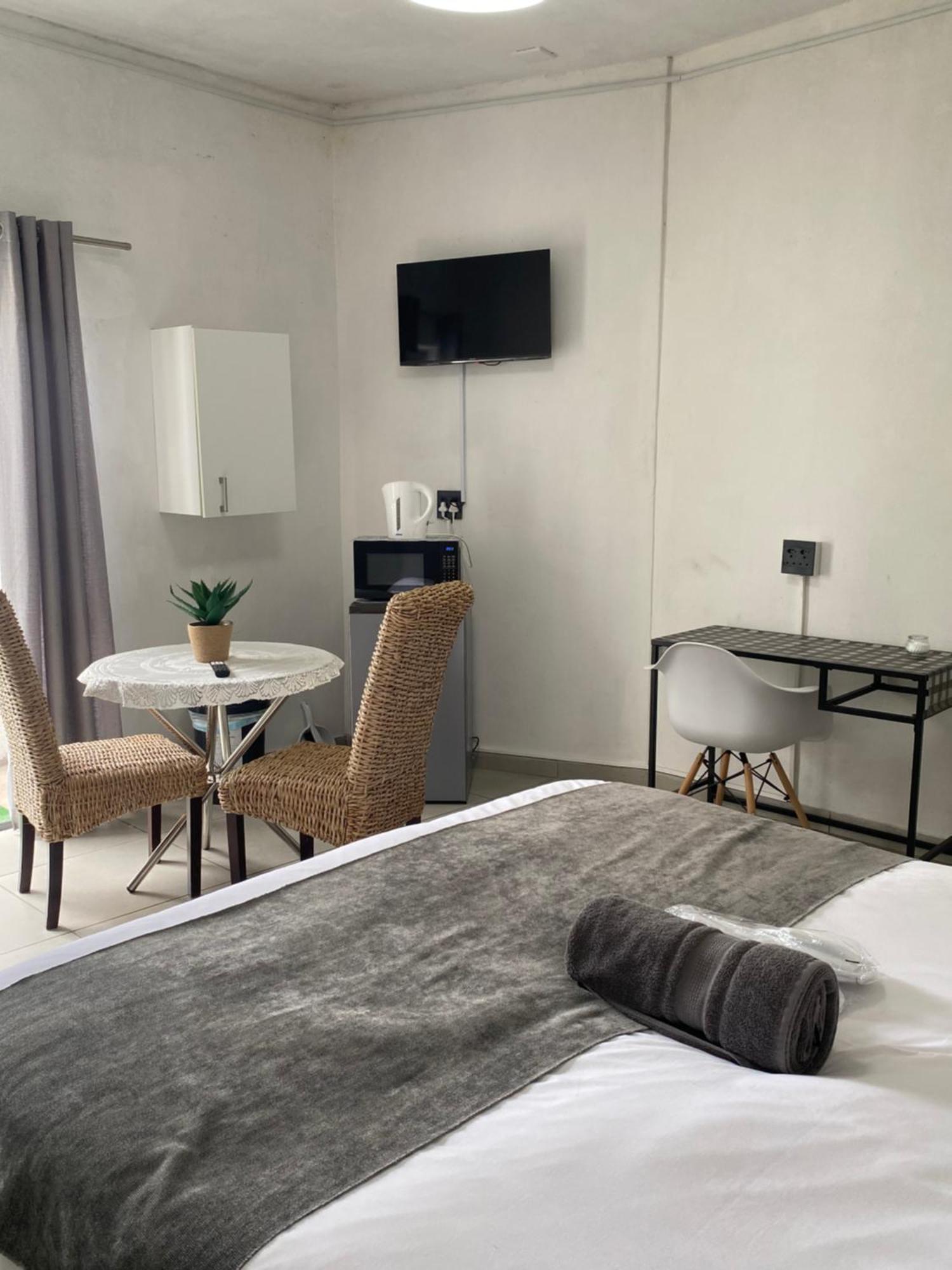 Deluxe Double Room with Shower,1724829678:JPEG